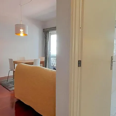 Апартаменты City Flat Near The Sea Порту